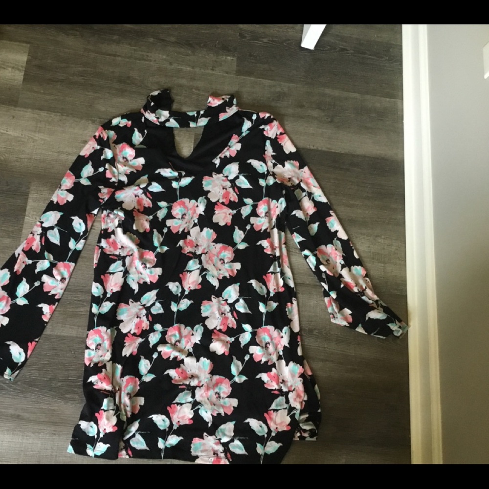 Black flower dress size L